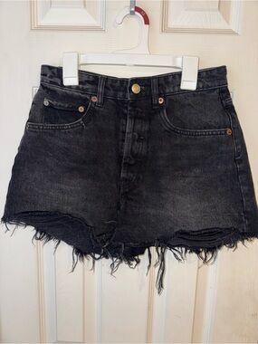 Zara Distressed Denim Shorts in Black Waist 4